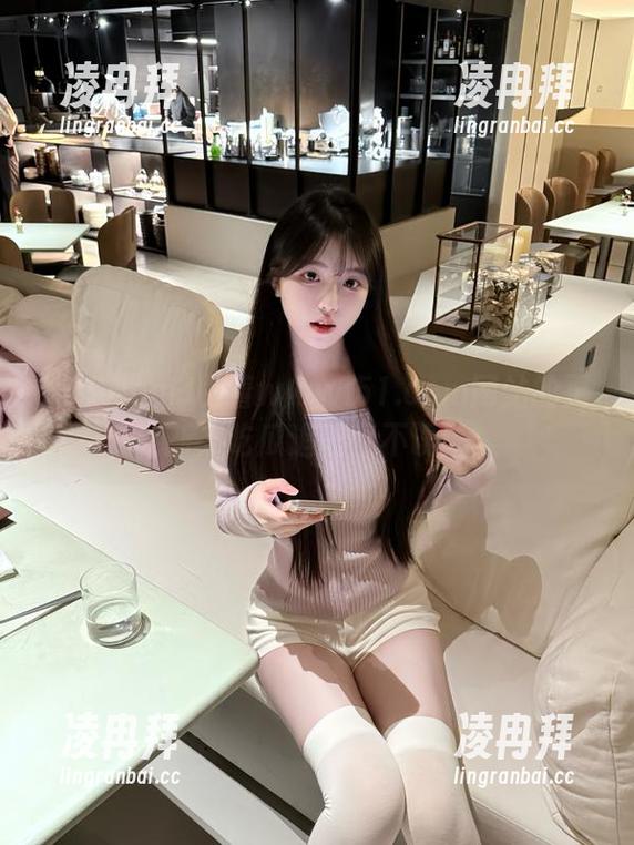 跟着www.51.com网站的更新，吃瓜追剧两不误！