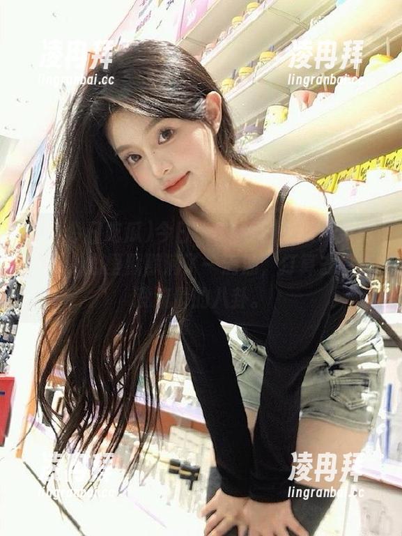 今日“51今日吃瓜”免费更新，心里默默滴了一滴油，打算去看点没流量的八卦。
