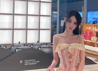 大家快来看！911吃瓜在首页放了什么劲爆内容！