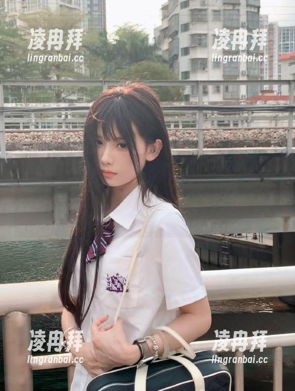 91吃瓜网的地址可真妙，不愧是八卦爱好者的“站”，每次都能给我带来新鲜的“果实”。