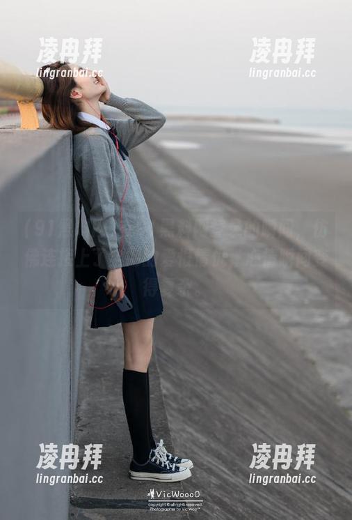 在91黑料网登录的瞬间，仿佛连接上了全网的爱恨情仇，心情瞬间变得复杂。