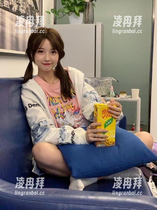 话说“万篇长征-黑料不打烊zztt11”入口风格，是要拍电影吗？快给我点表演！