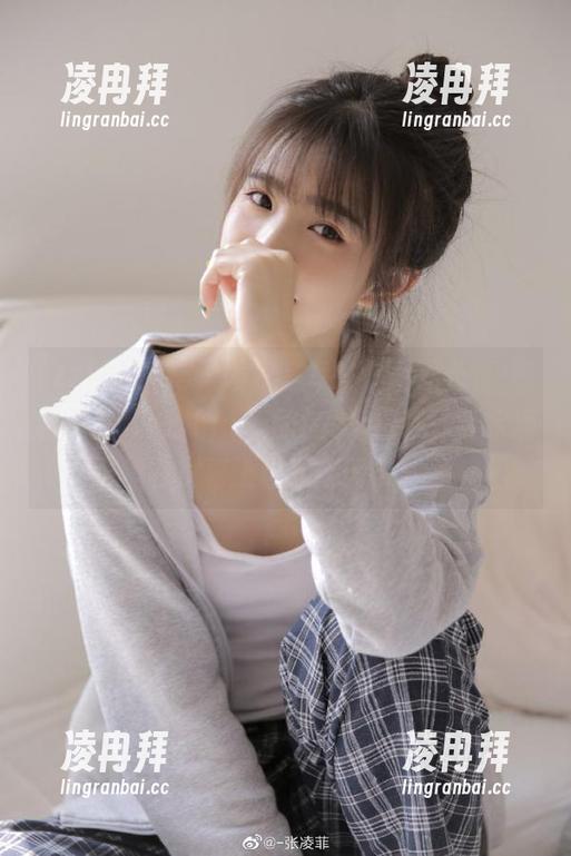 忘了喝水，专注“万篇长征-黑料不打烊zztt11”的ios追逐战，汗水滴在屏幕上也无所谓了！