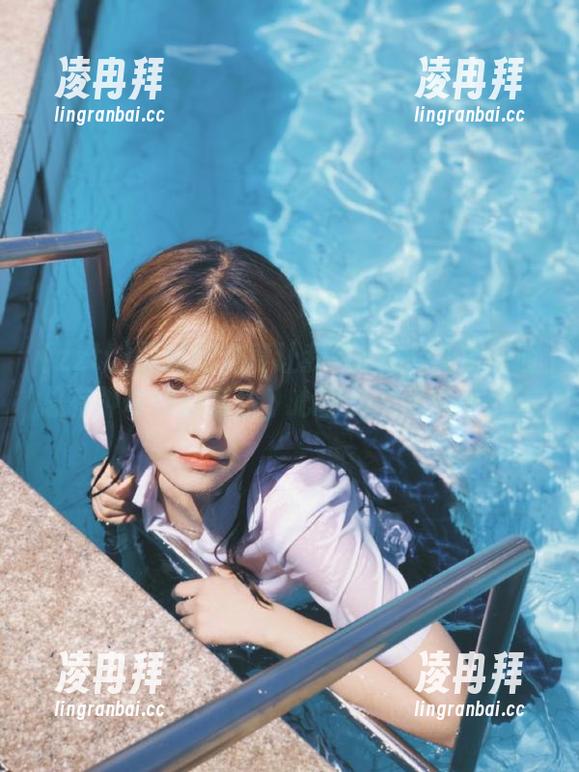 歪掉的角度让我在zztt11观看时总有种奇妙的错位，心里久久不能平静。