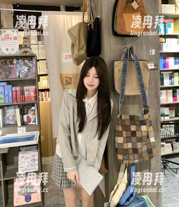 登录“我要吃瓜”，边翻黑料边想起小时候偷偷吃的甜瓜，这种纠结真是有意思！