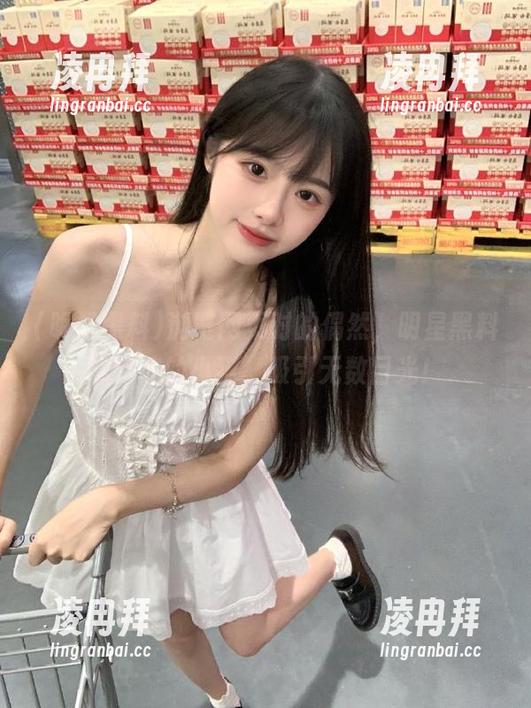 浏览网页时的偶然，明星黑料像调皮的小猫，吸引无数目光！