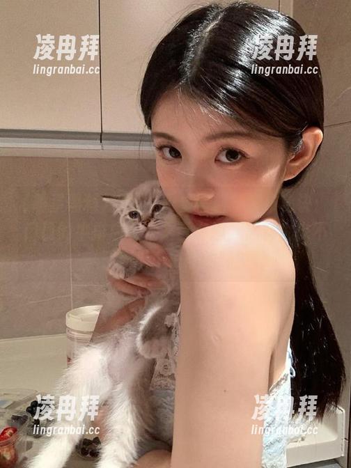 摸索“明星黑料”发布秘诀：门口的牛排店百分之百有趣，黑料也少不了所以……吃的吗？