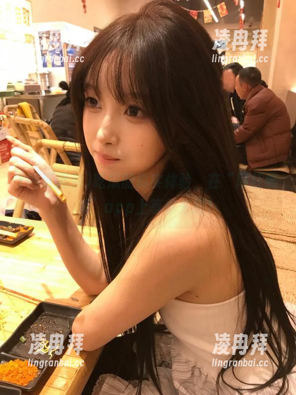 吃瓜的真实体验，在“网红黑料”app上等你来撕！