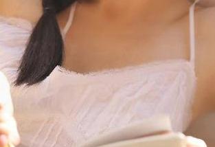 一不小心点开黑料吃瓜不打烊网页，脑袋里就被瓜儿塞满了！