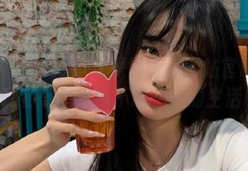 从黑料吃瓜网站官网的传说看明星们那不堪一击的生活!