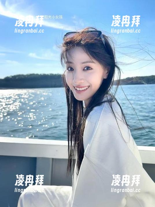 哈哈，黑料社发布的新鲜烂事，你的下载清单又添了！