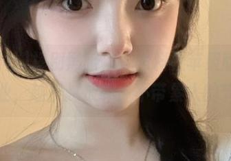 挥别黑暗，“黑料社苹果版”继续营业，越夜越放肆，不带累人的节奏。